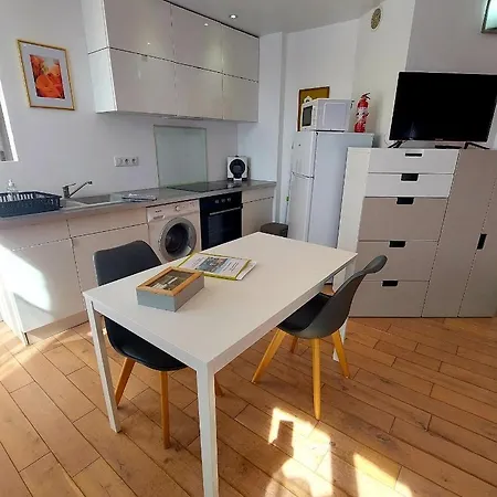 Les Belles Terrasses Dieppe: Tranquil With Avenue Views * 디에프