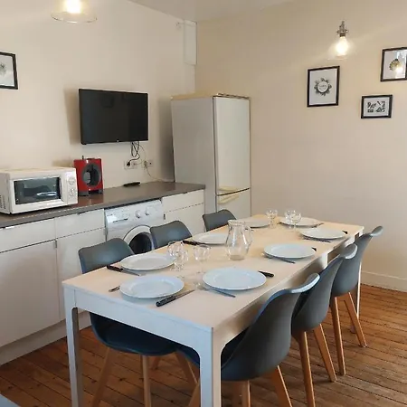 Apartment Les Belles Terrasses Dieppe: Tranquil With Avenue Views Dieppe