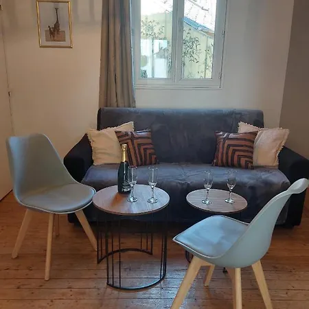 Les Belles Terrasses Dieppe: Tranquil With Avenue Views Apartment Dieppe
