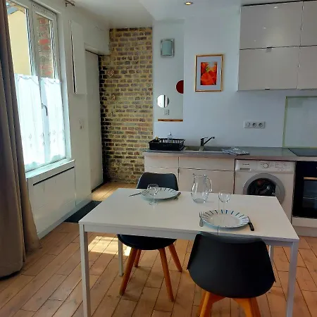 Apartment Les Belles Terrasses Dieppe: Tranquil With Avenue Views