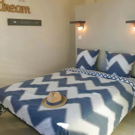 Apartmán Les Belles Terrasses ,3 , Le Vegetal De 1 A 8 Personnes , Le Tropical De 1 A 6 Personnes , Le Floral Avec Terrasse De 1 A 3 Personnes , Quartier Calme Au Stationnement Gratuit A Cote De L'avenue Verte