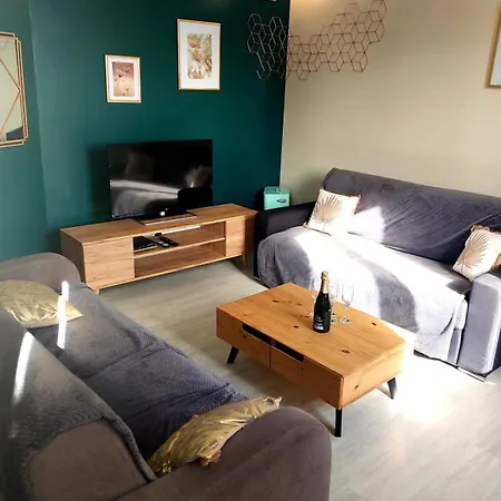 Les Belles Terrasses ,3 , Le Vegetal De 1 A 8 Personnes , Le Tropical De 1 A 6 Personnes , Le Floral Avec Terrasse De 1 A 3 Personnes , Quartier Calme Au Stationnement Gratuit A Cote De L'avenue Verte * Dieppe