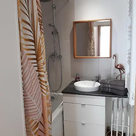 Les Belles Terrasses Dieppe: Tranquil With Avenue Views Apartment Dieppe