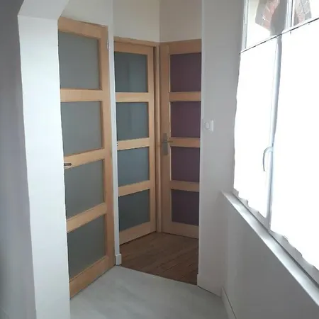 Apartment Les Belles Terrasses Dieppe: Tranquil With Avenue Views Dieppe