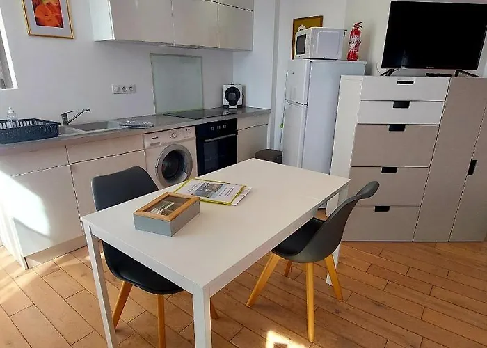 Les Belles Terrasses ,3 , Le Vegetal De 1 A 8 Personnes , Le Tropical De 1 A 6 Personnes , Le Floral Avec Terrasse De 1 A 3 Personnes , Quartier Calme Au Stationnement Gratuit A Cote De L'avenue Verte * Dieppe