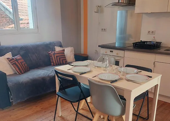 Apartman Les Belles Terrasses ,3 , Le Vegetal De 1 A 8 Personnes , Le Tropical De 1 A 6 Personnes , Le Floral Avec Terrasse De 1 A 3 Personnes , Quartier Calme Au Stationnement Gratuit A Cote De L'avenue Verte